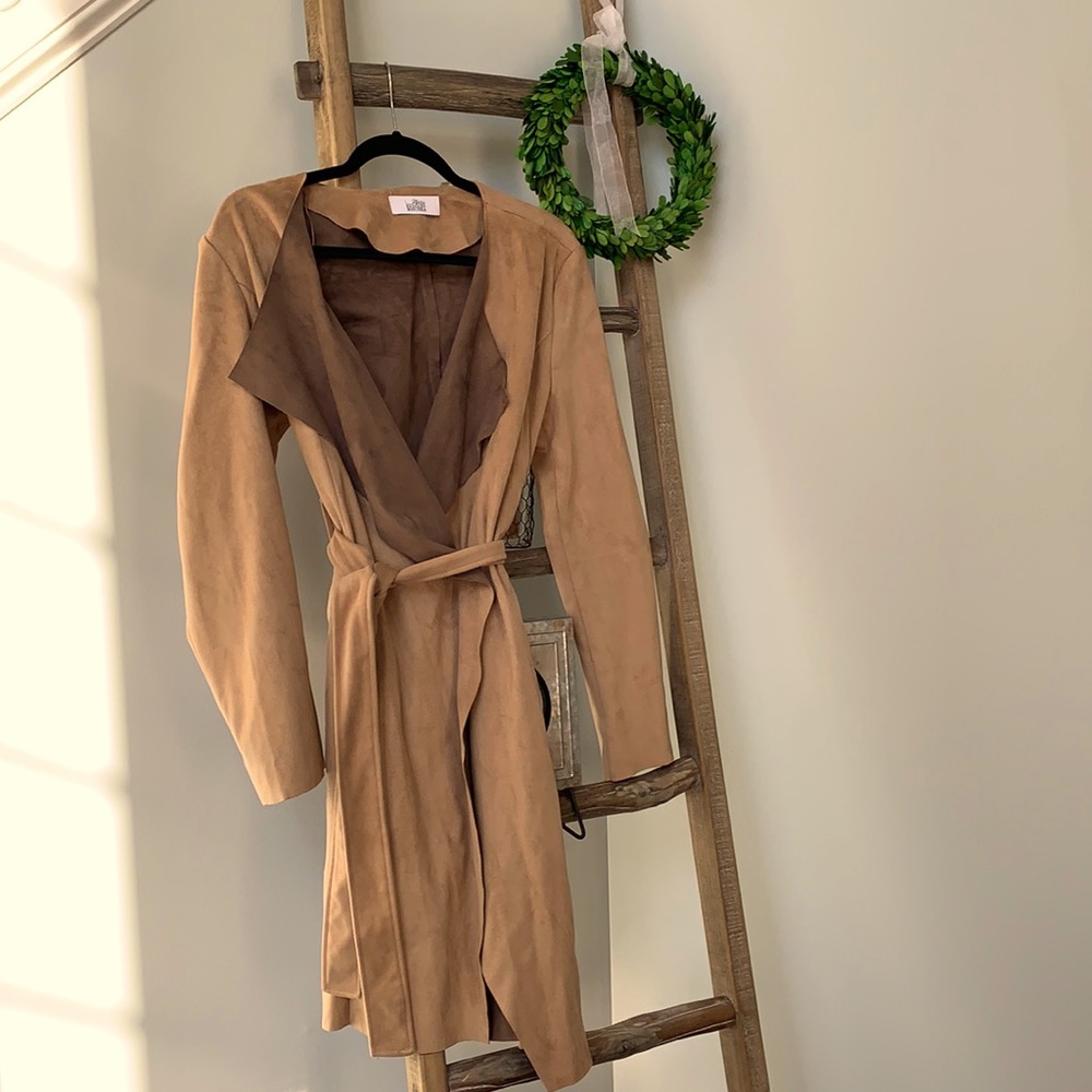 Badgely Miscka suede coat/jacket like new